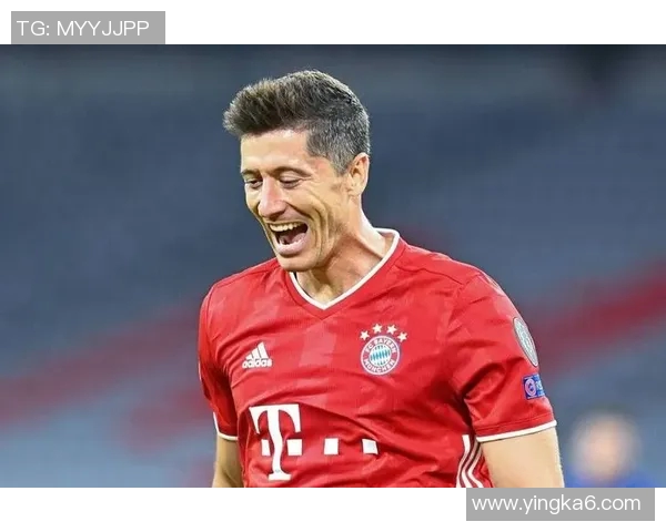 莱万重返德甲对阵旧主拜仁球迷怒斥其忘恩负义行为